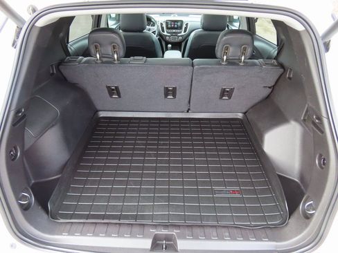 Certified 2018 Chevrolet Equinox LT w/ Sun & Infotainment Package image 15