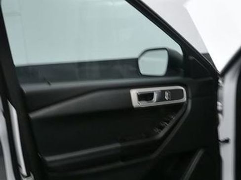 Used 2021 Ford Explorer 4WD image 17