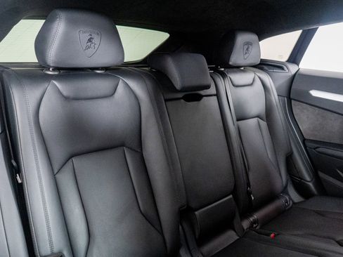 Used 2021 Lamborghini Urus image 33