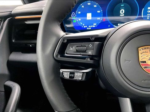 New 2025 Porsche Macan 4 Electric image 19