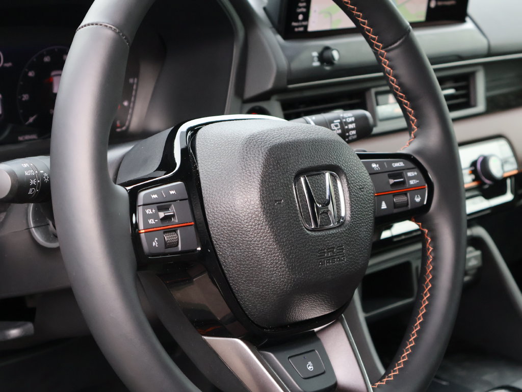 Used 2026 Honda Pilot TrailSport image 19
