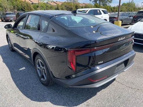 Used 2025 Kia K4 FWD image 7