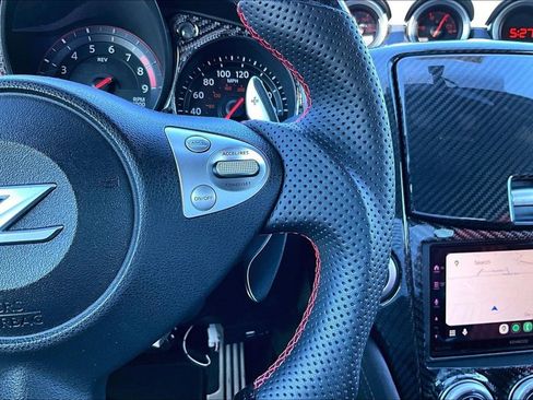 Used 2014 Nissan 370Z Touring image 19