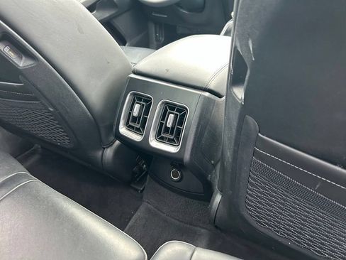 Used 2024 Kia Sorento S w/ Panoramic Sunroof Package FWD image 47