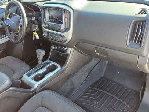 Used 2019 Chevrolet Colorado LT image 14