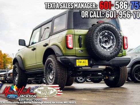 New 2025 Ford Bronco Badlands image 5