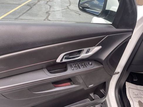 Used 2015 GMC Terrain SLE FWD image 9