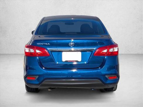 Used 2018 Nissan Sentra S image 7