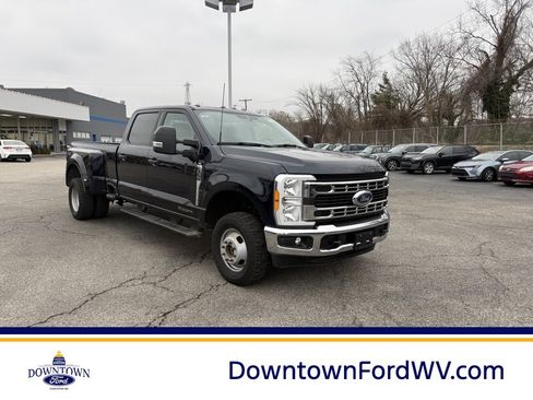 Used 2023 Ford F350 XLT image 1