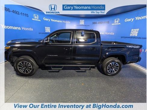 Used 2023 Toyota Tacoma TRD Sport w/ TRD Premium Sport Package AWD/4WD image 9