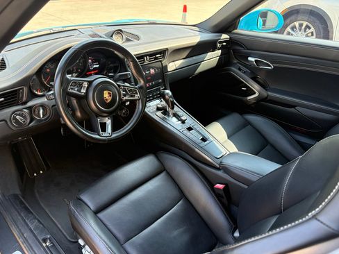 Used 2019 Porsche 911 Targa 4 GTS AWD/4WD image 7