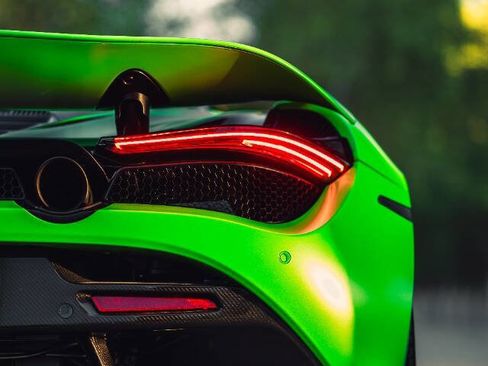 Used 2018 McLaren 720S Performance RWD image 4