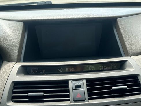 Used 2009 Honda Accord EX-L image 25