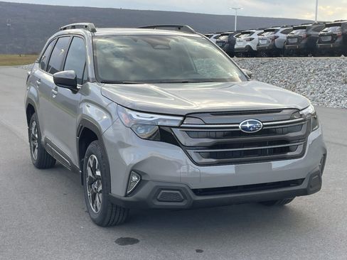 Used 2026 Subaru Forester Premium AWD/4WD image 3
