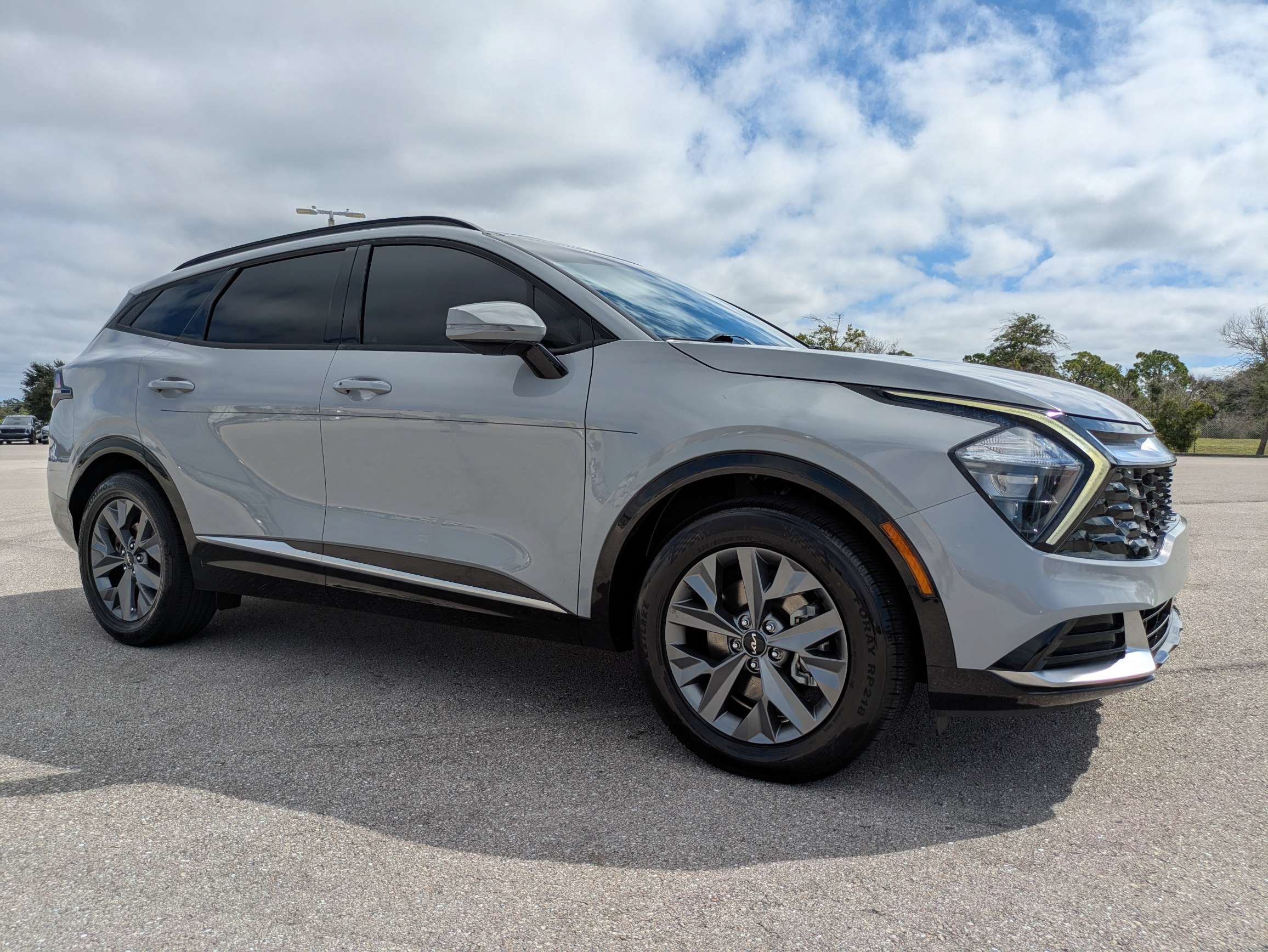 Used 2023 Kia Sportage SX FWD image 2