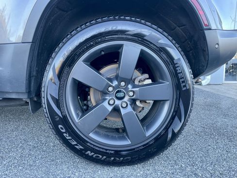 Used 2022 Land Rover Defender 110 S image 10