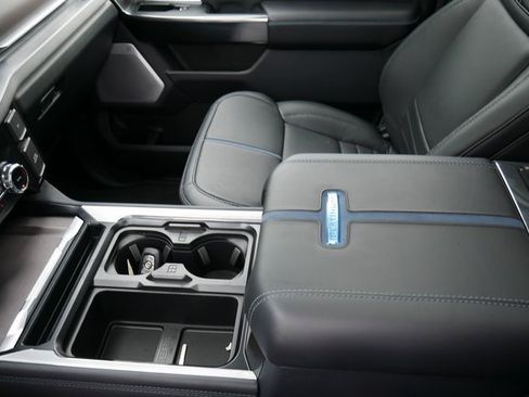 New 2026 Ford F250 Platinum image 24