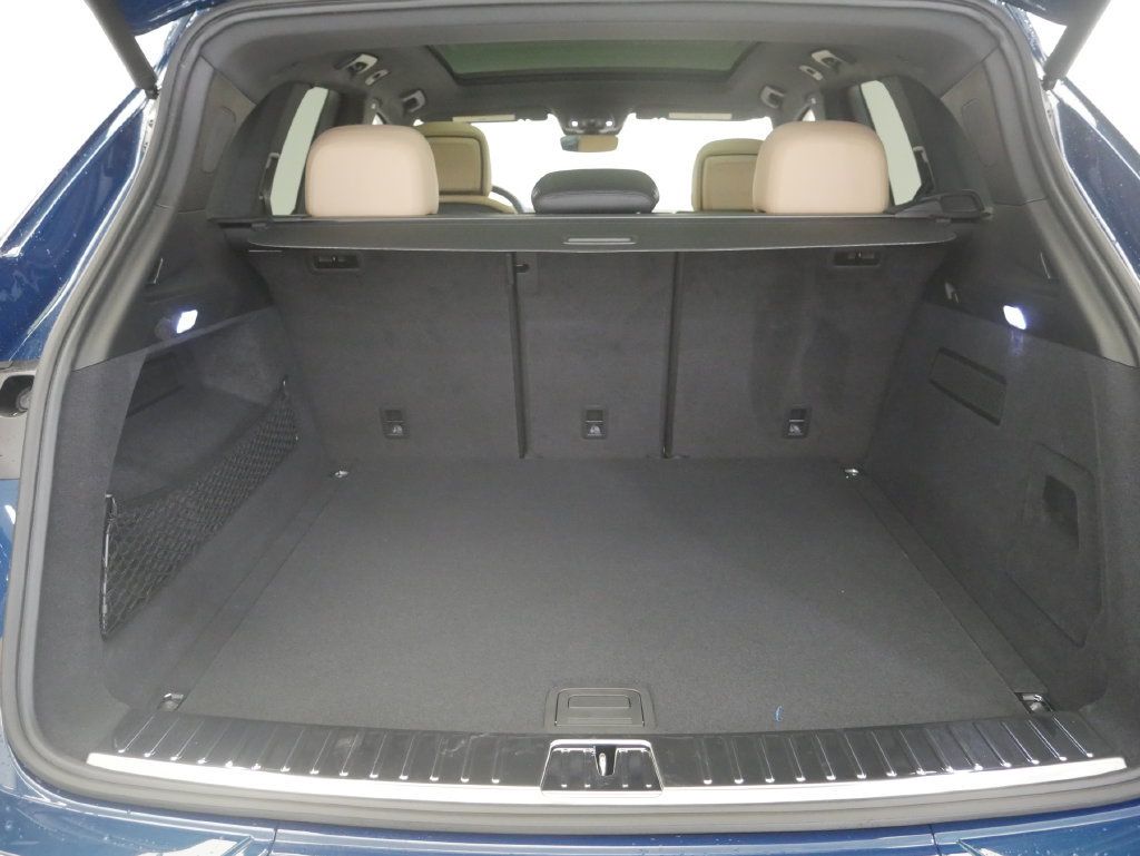 Certified 2026 Porsche Cayenne AWD/4WD image 25
