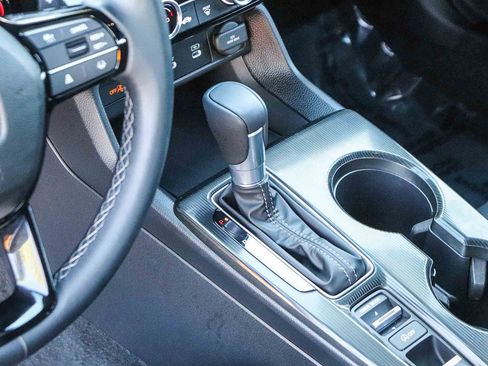 Used 2025 Honda Civic Sport image 21