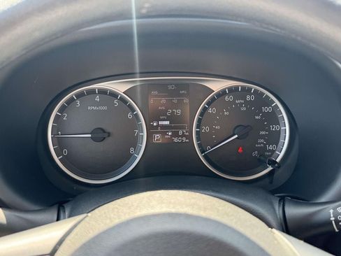 Used 2025 Nissan Kicks Play S FWD image 18