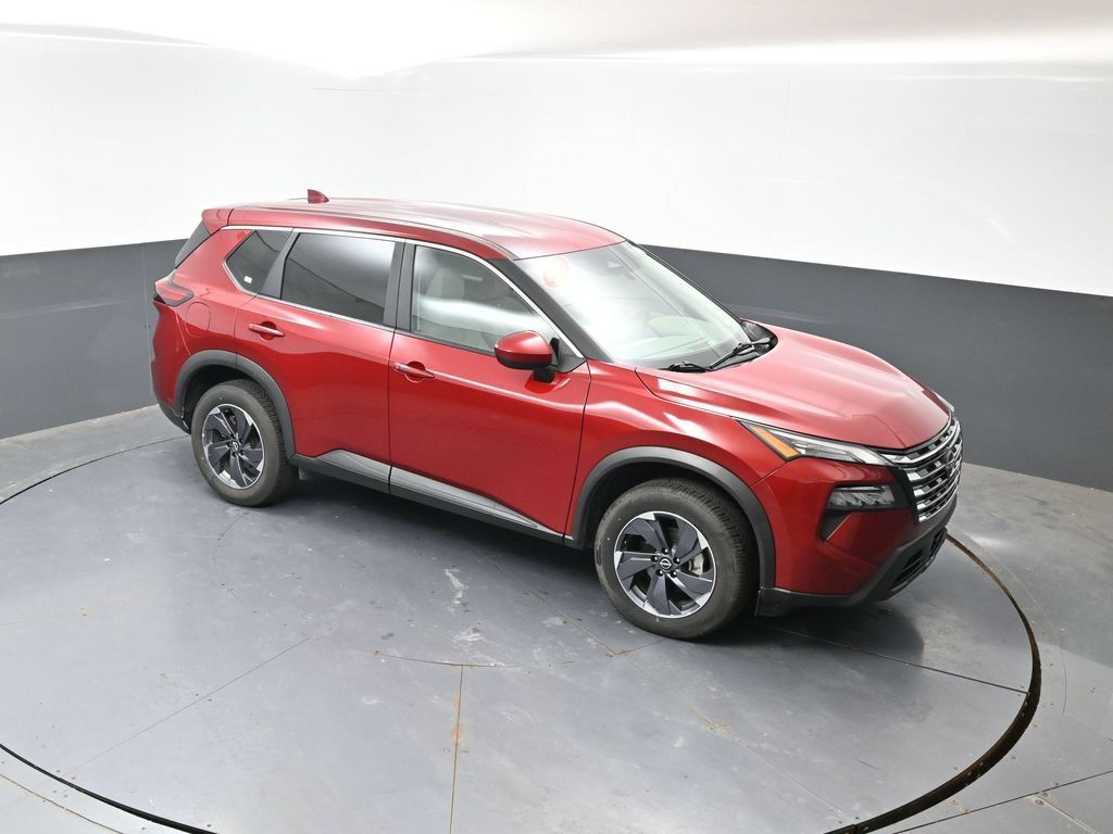 Used 2025 Nissan Rogue SV FWD image 33