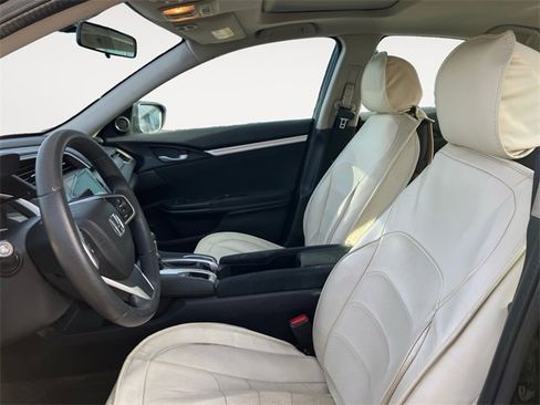 Used 2016 Honda Civic EX image 9