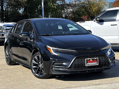 Used 2024 Toyota Corolla SE image 2