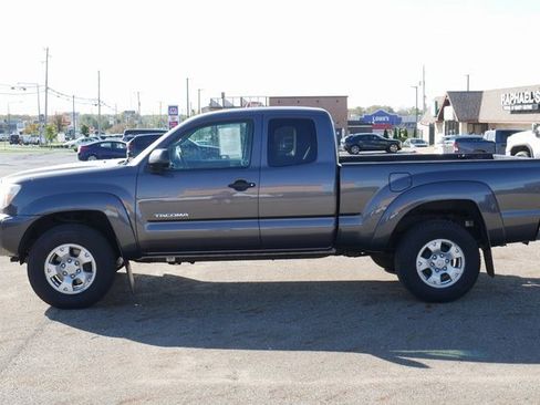Used 2012 Toyota Tacoma PreRunner image 7
