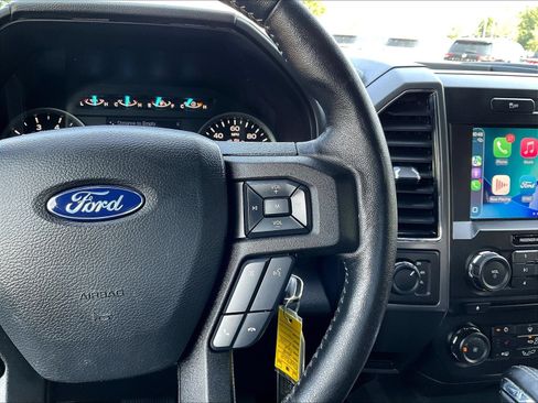 Used 2018 Ford F150 XLT w/ Equipment Group 302A Luxury AWD/4WD image 15