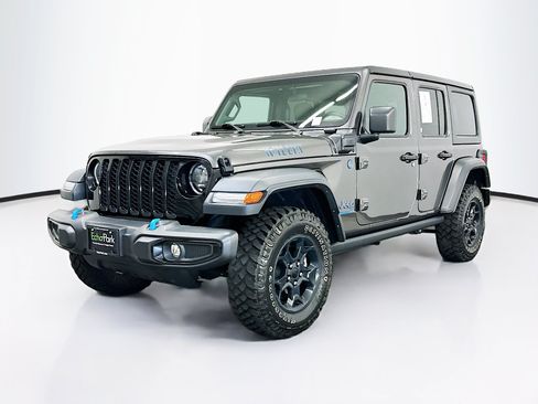 Used 2023 Jeep Wrangler Unlimited w/ Cold Weather Group AWD/4WD image 3