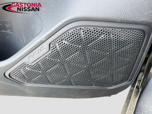 Used 2024 Toyota RAV4 XLE AWD/4WD image 31