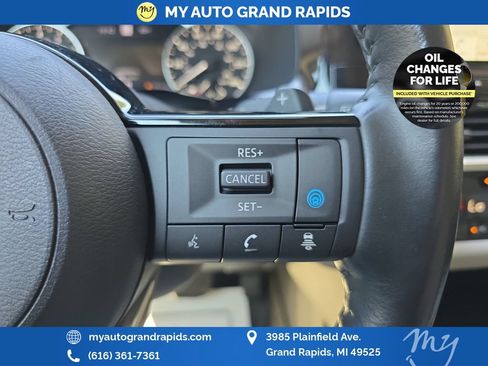 Used 2022 Nissan Pathfinder SL AWD/4WD image 15