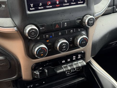 Used 2019 RAM 3500 Laramie image 22