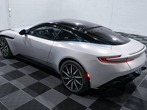 Used 2017 Aston Martin DB11 V12 image 6