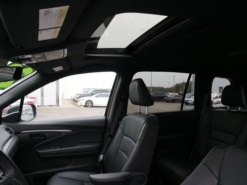 Certified 2023 Honda Passport EX-L image 28