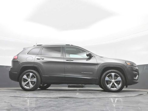 Used 2019 Jeep Cherokee Limited AWD/4WD image 36