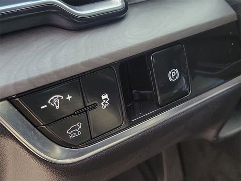 Used 2025 Kia Sportage X-Line w/ Premium Package image 22