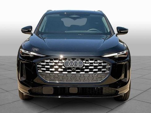 New 2025 Audi Q5 Prestige image 3