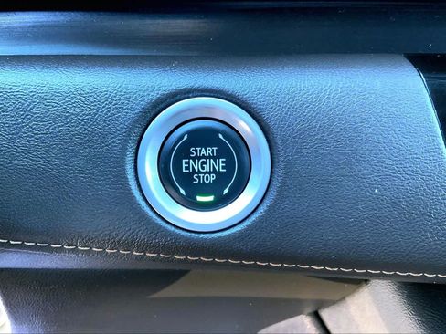 Used 2022 Cadillac Escalade Sport w/ Touring Package AWD/4WD image 32