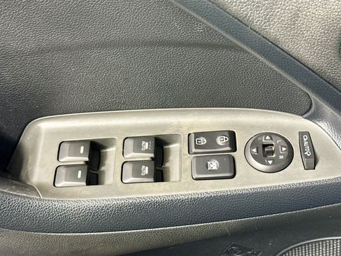 Used 2017 Kia Forte EX image 24