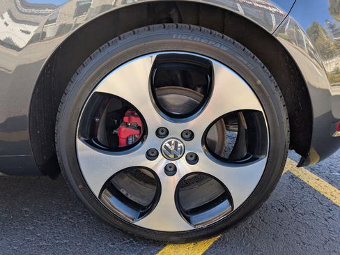 Used 2012 Volkswagen Golf 2-Door image 12