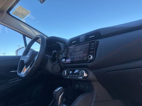 Used 2025 Nissan Versa SR w/ Trunk Package image 28