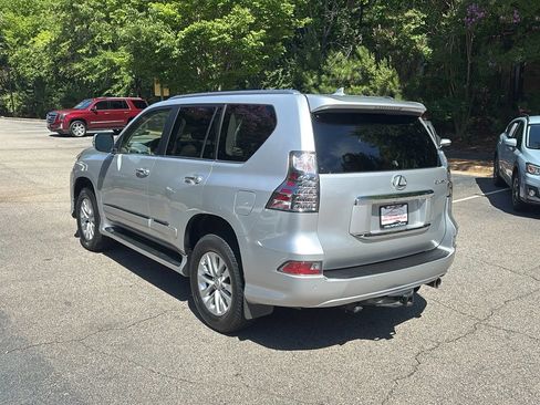 Used 2015 Lexus GX 460 w/ Premium Package AWD/4WD image 7