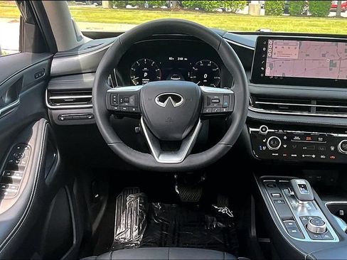 Certified 2026 INFINITI QX60 Luxe w/ Cargo Package AWD/4WD image 17