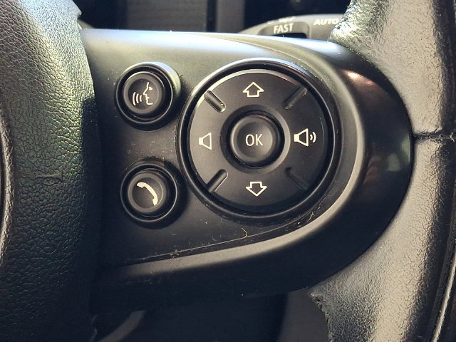 Used 2016 MINI Cooper 4-Door Hardtop FWD image 24