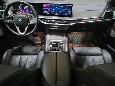 Used 2025 BMW X5 xDrive50e w/ Climate Comfort Package image 25