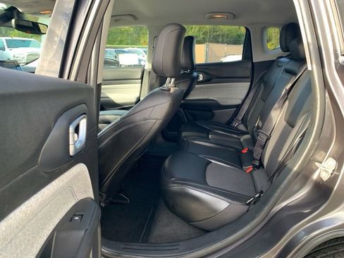 Used 2022 Jeep Compass Latitude w/ Convenience Group image 16