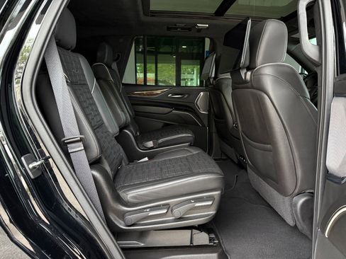 Used 2021 Cadillac Escalade Sport Platinum image 27