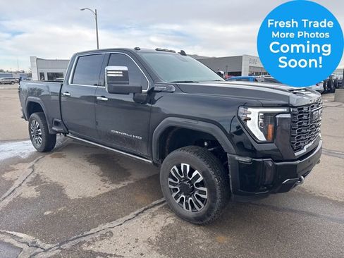 Used 2024 GMC Sierra 3500 Denali Ultimate image 1
