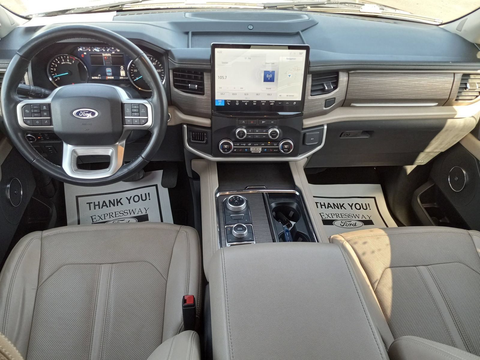 Used 2024 Ford Expedition Limited AWD/4WD image 18